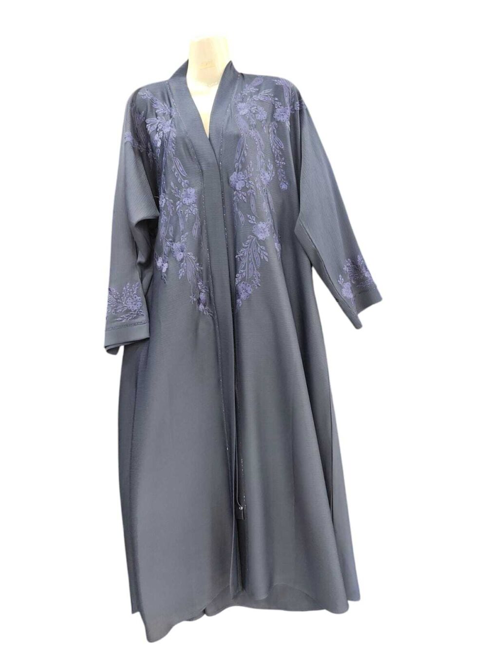 Zoom Front Embroidery Abayas - Image 9