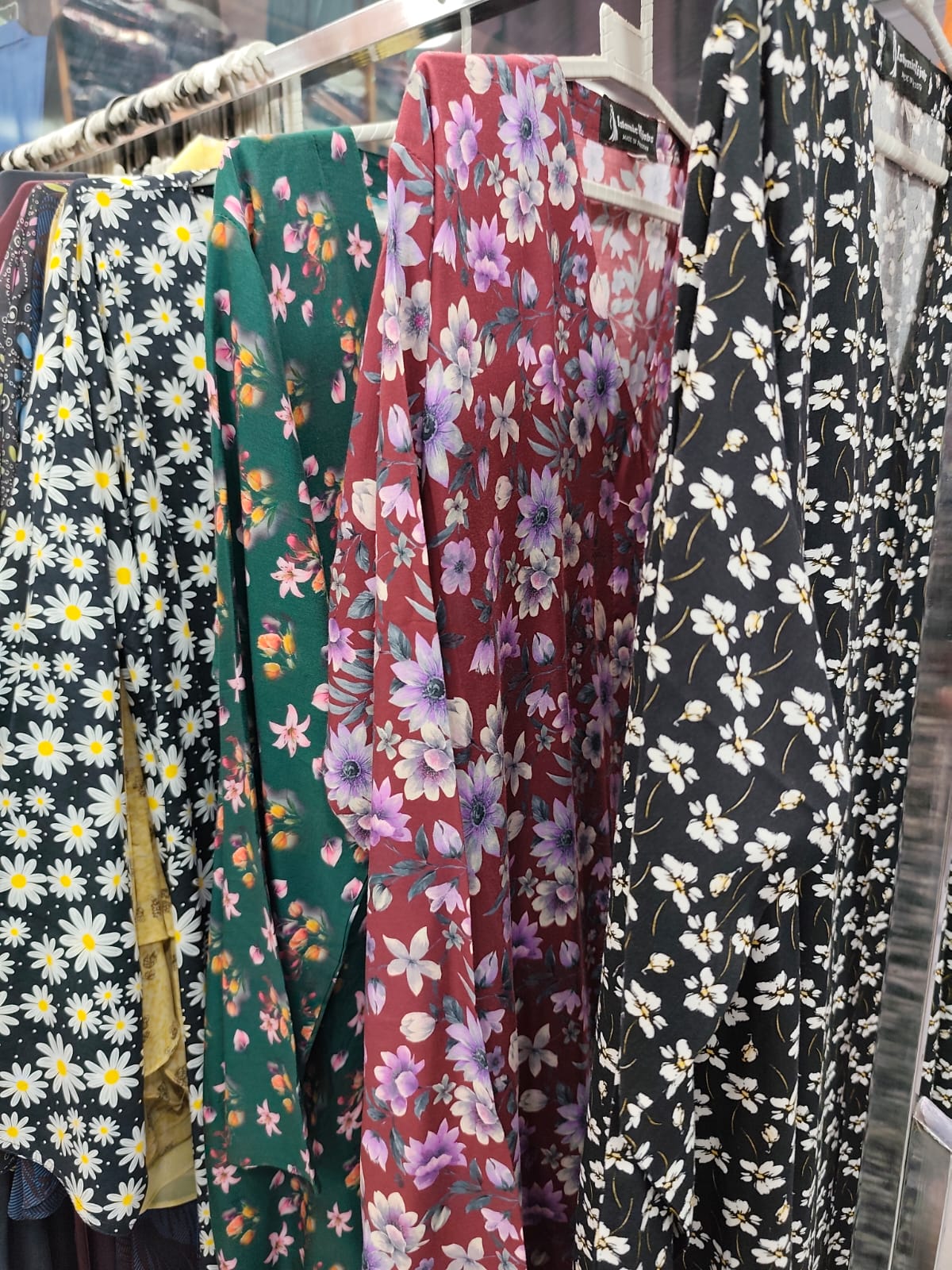 Buy Elegant Abayas Online in Pakistan – Explore Printed, Arabic & Lawn Abayas