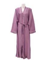 Zoom White Piping Abaya Front Closed - Image 2