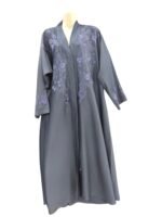 Zoom Front Embroidery Abaya - Image 9
