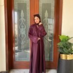 Zoom Front Embroidery Abaya